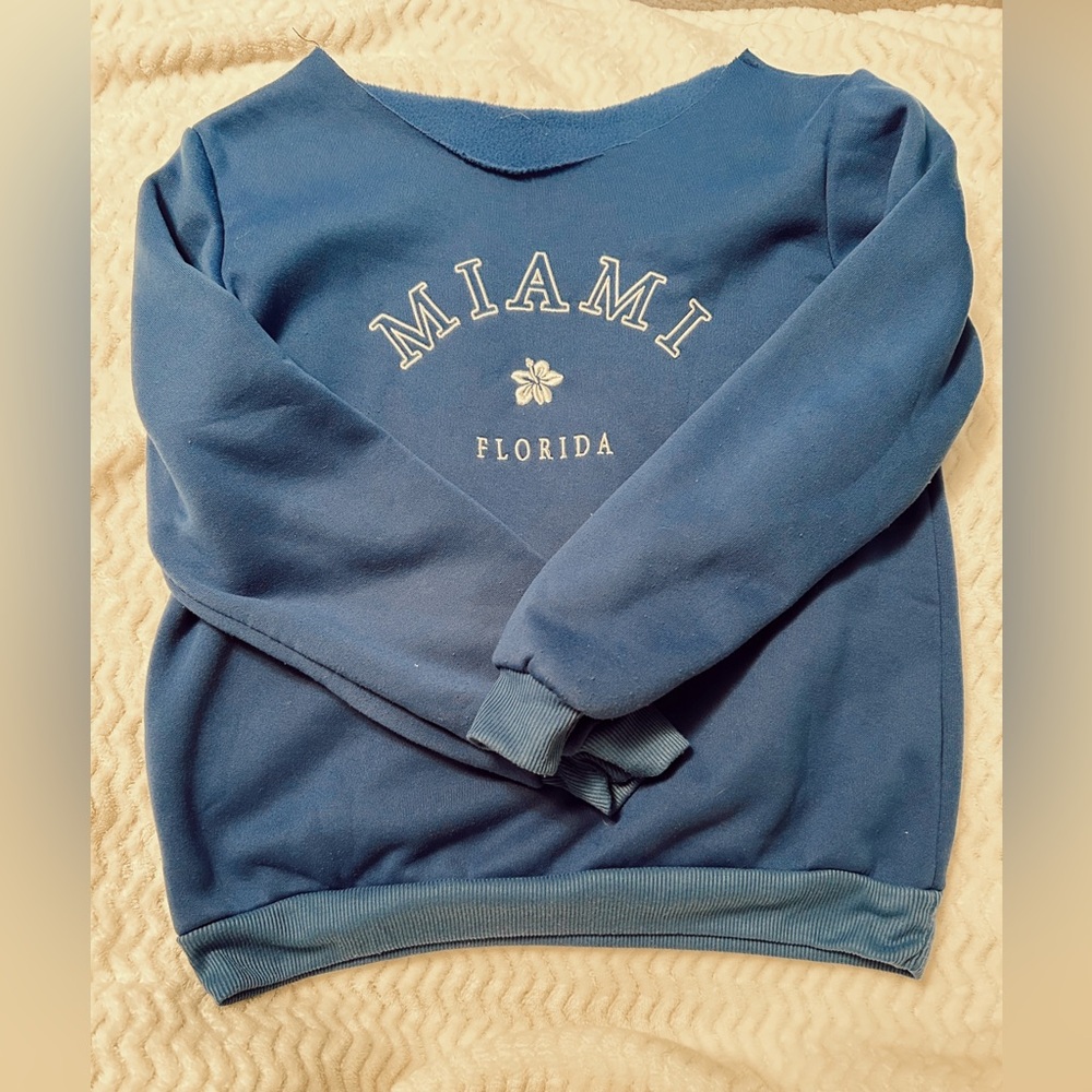 Blue neck cut off hoodie